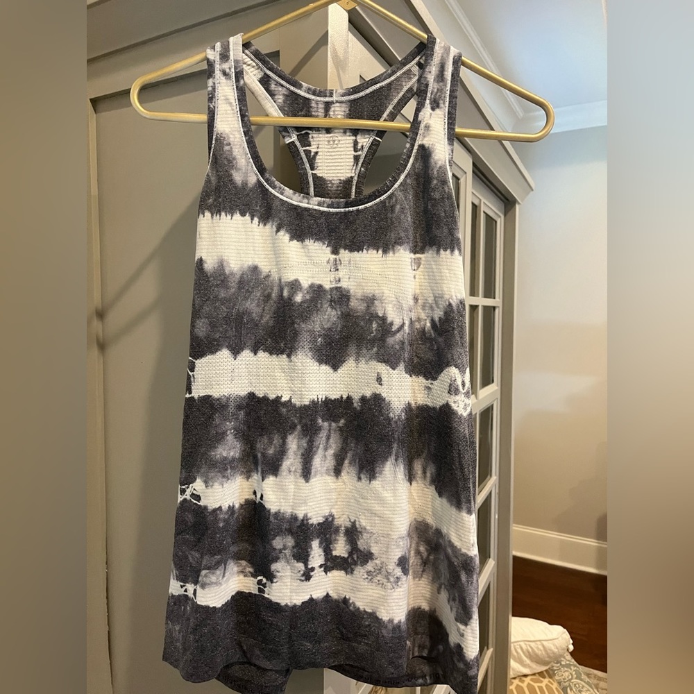 Lululemon swiftly tank tie dye